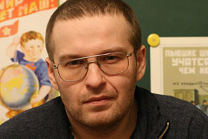 Эдуард Веркин, писатель: Когда пишу, включаю канал про рептилоидов