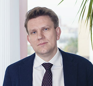 Евгений Капьев, гендиректор Эксмо: о чем писать молодому автору, чтобы издаться, и правда ли, что Пелевин умер 